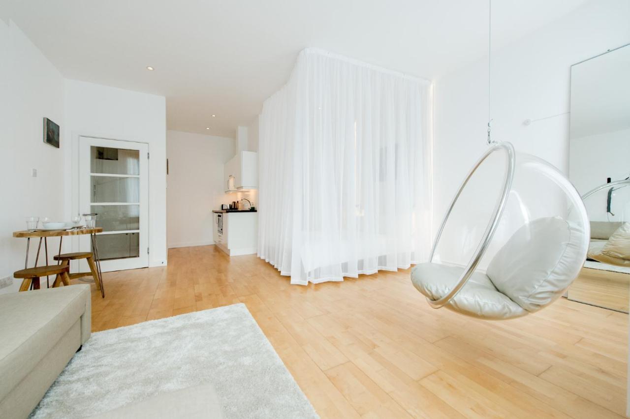 The Charterhouse, Farringdon, By The Design Traveller Apartment ลอนดอน ภายนอก รูปภาพ