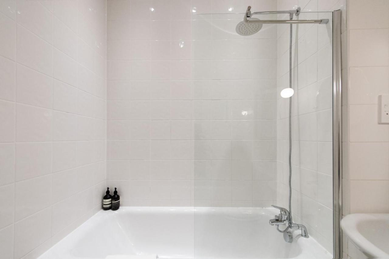 The Charterhouse, Farringdon, By The Design Traveller Apartment ลอนดอน ภายนอก รูปภาพ
