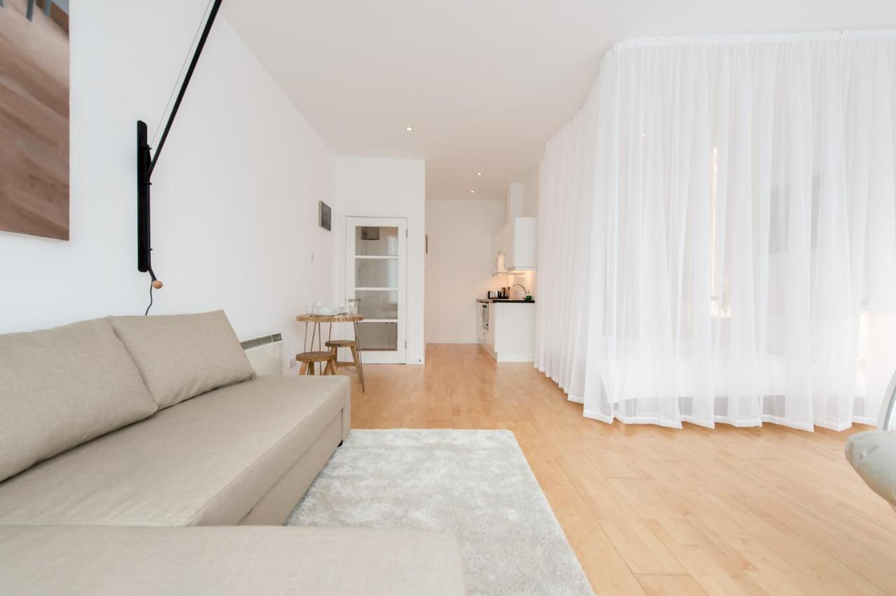 The Charterhouse, Farringdon, By The Design Traveller Apartment ลอนดอน ภายนอก รูปภาพ